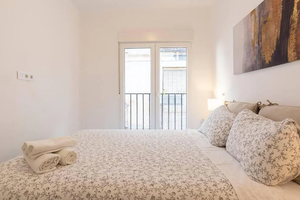 3 Bedroom Flat In Historic Centre Malaga 0*,