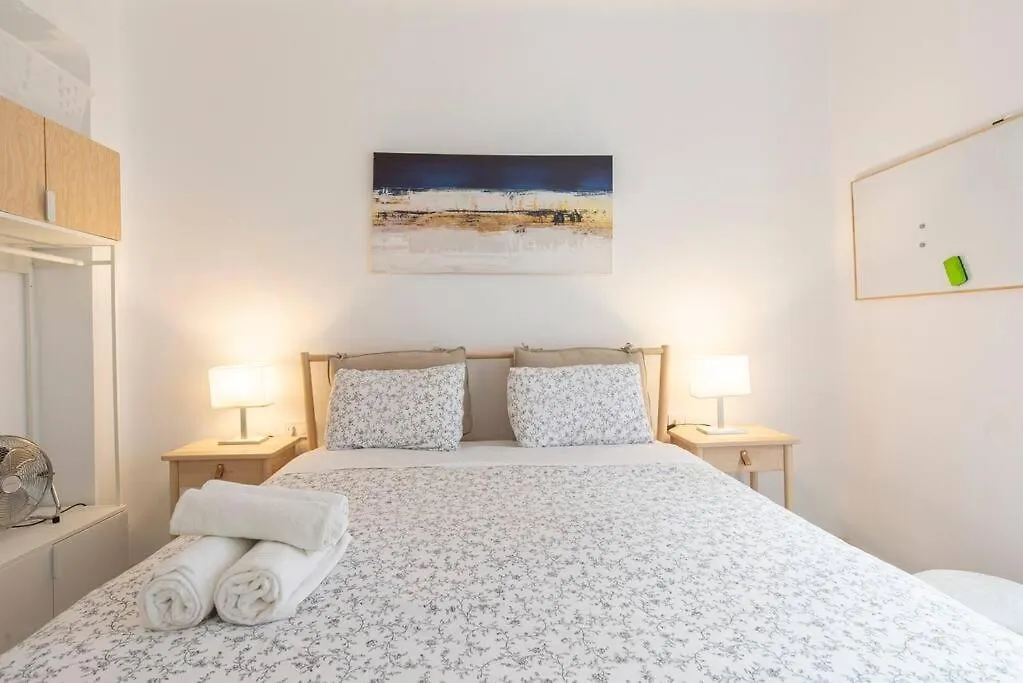 3 Bedroom Flat In Historic Centre Malaga Spain