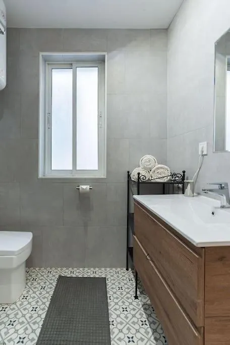3 Bedroom Flat In Historic Centre مالقة