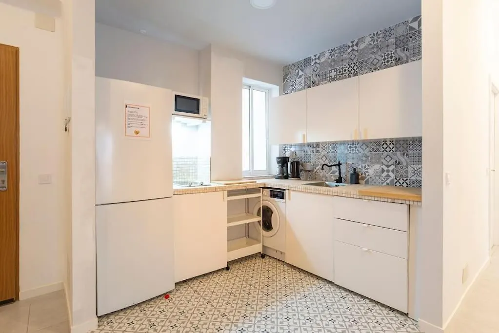 3 Bedroom Flat In Historic Centre Malaga Spain